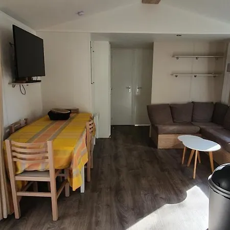 Campingplads Mh 6 Personnes Au Calme Bois Dormant 4 Etoiles 495 *