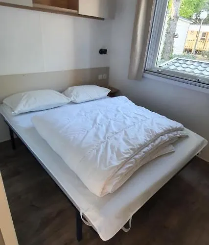 Mh 6 Personnes Au Calme Bois Dormant 4*